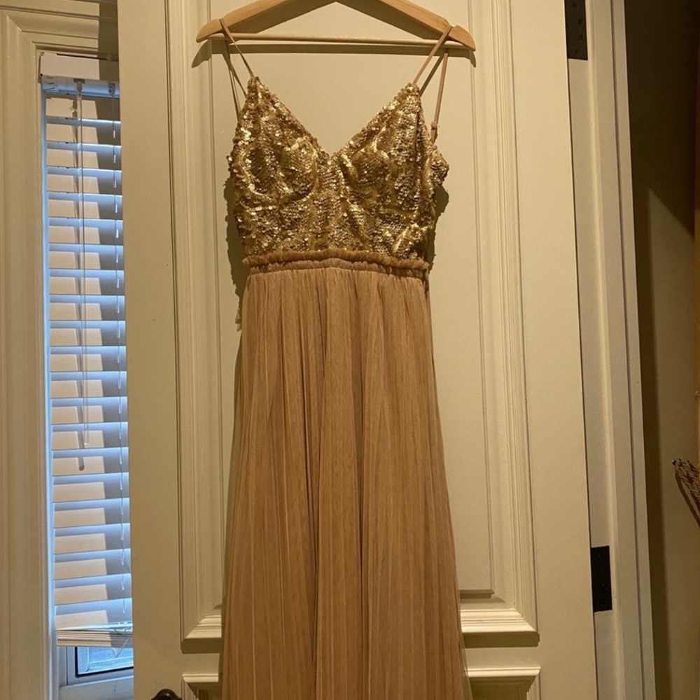 Golden dress